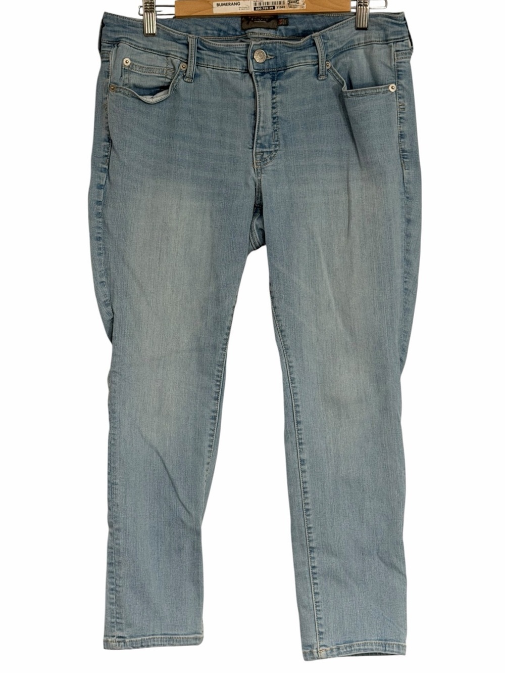 torrid sz 12 R Light Wash Ankle Jeans